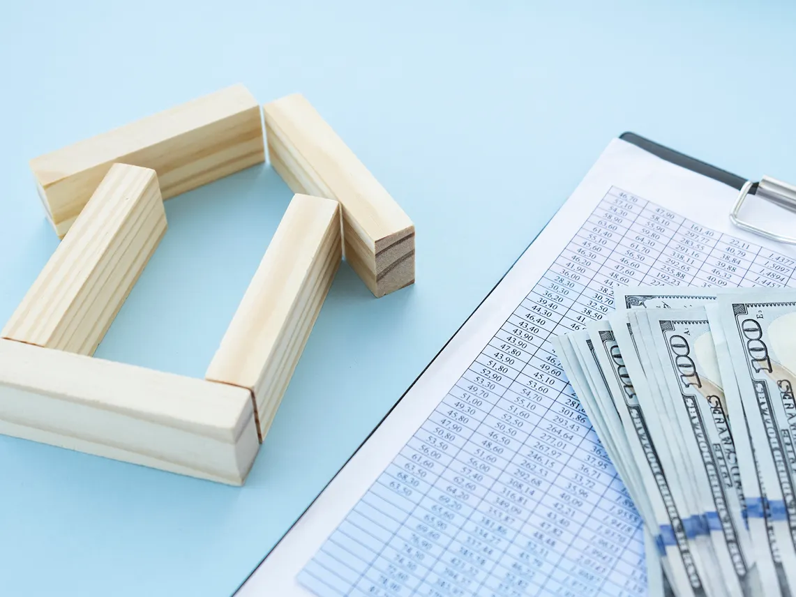 Fidelity National Finance: Risk Management Strategies for Investors